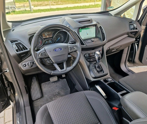Ford Grand C-MAX cena 41999 przebieg: 200000, rok produkcji 2017 z Reda małe 254